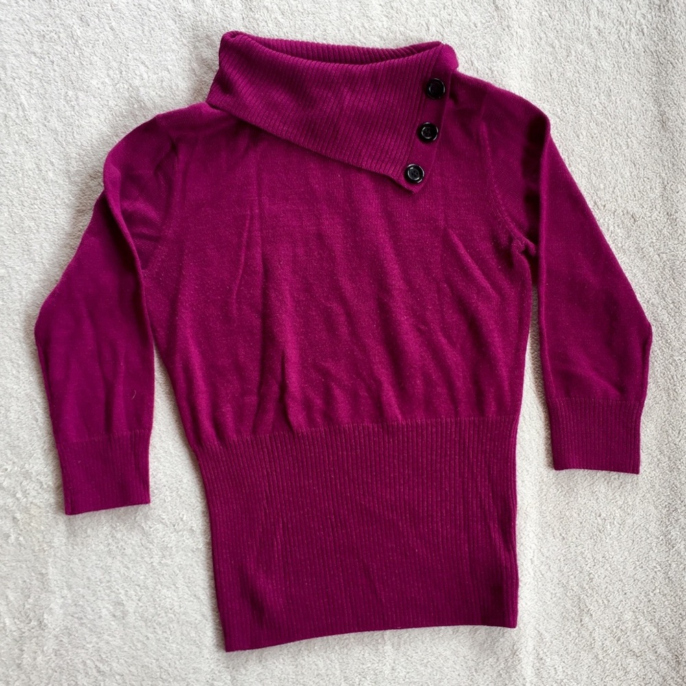 🔳Magenta Button Sweater🔳